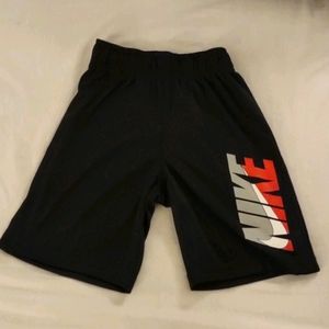 6/M Nike Dri-Fit Boy's Shorts